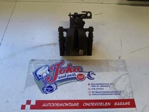 Gebruikte Remklauw (Tang) rechts-achter Renault Megane III Grandtour (KZ) 1.5 dCi 110 Prijs op aanvraag aangeboden door Autodemontage Joko B.V.