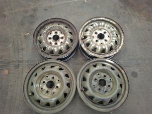 Gebruikte Velgen set Toyota Starlet (EP8/NP8) 1.3 Friend,XLi 12V Prijs op aanvraag aangeboden door Autodemontage Joko B.V.