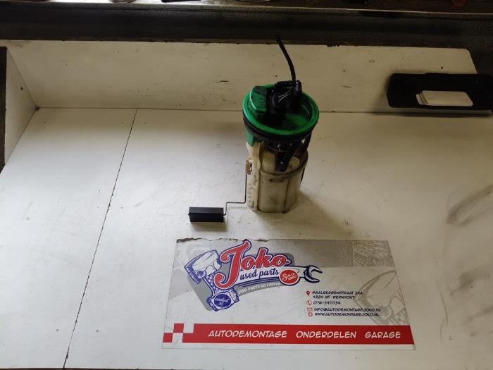 Gebruikte Tank element Pomp Volkswagen Golf IV Variant (1J5) 1.6 FSI 16V Prijs op aanvraag aangeboden door Autodemontage Joko B.V.