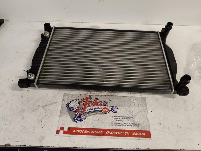 Gebruikte Radiateur Audi A4 Avant (B7) 1.8 T 20V Prijs op aanvraag aangeboden door Autodemontage Joko B.V.