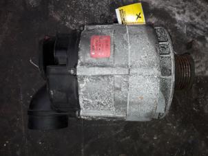 Gebruikte Dynamo BMW 3 serie (E36/4) 320i 24V Prijs op aanvraag aangeboden door Autodemontage Joko B.V.