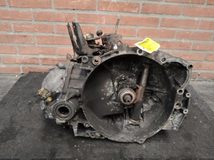 Gebruikte Versnellingsbak Peugeot 806 2.0 Turbo SR,ST,SV,Pullman Prijs op aanvraag aangeboden door Autodemontage Joko B.V.