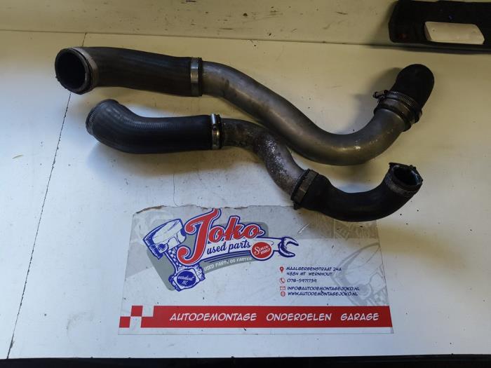 Gebruikte Intercooler Buis BMW 5 serie Touring (E39) 520d 16V Prijs op aanvraag aangeboden door Autodemontage Joko B.V.