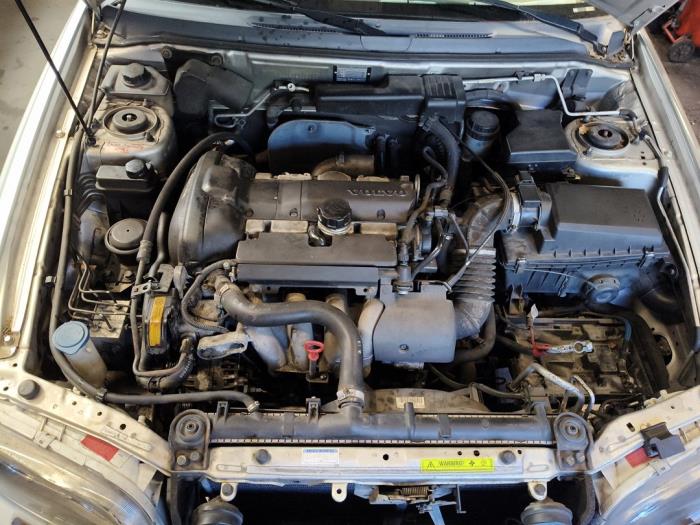 Gebruikte Motor Volvo S40 (VS) 2.0 16V Prijs op aanvraag aangeboden door Autodemontage Joko B.V.