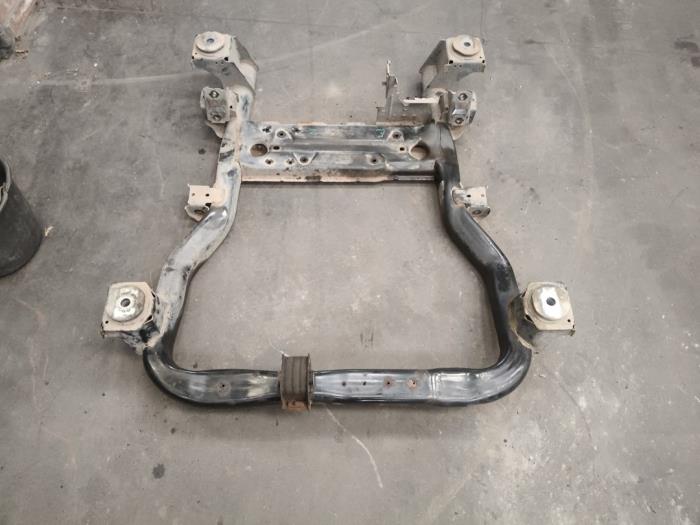 Gebruikte Subframe Volkswagen Transporter T5 2.0 TDI DRF Prijs op aanvraag aangeboden door Autodemontage Joko B.V.