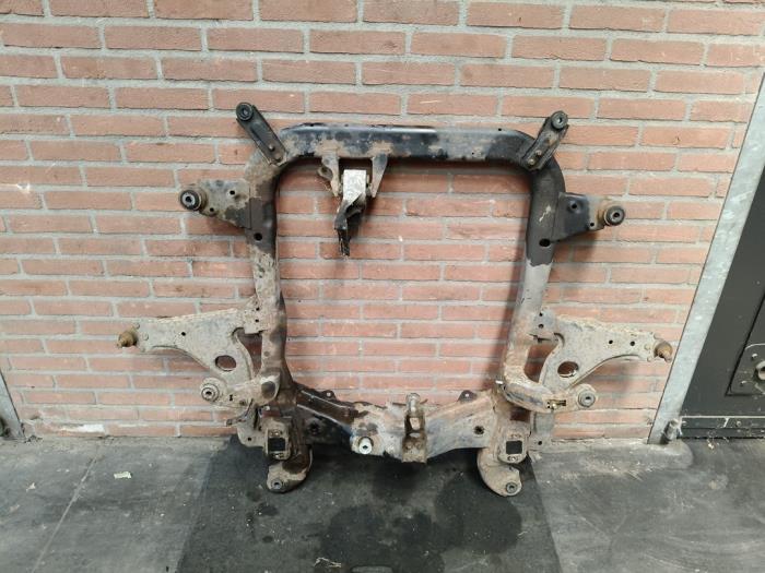 Gebruikte Subframe Opel Astra G (F67) 1.6 16V Twin Port Prijs op aanvraag aangeboden door Autodemontage Joko B.V.