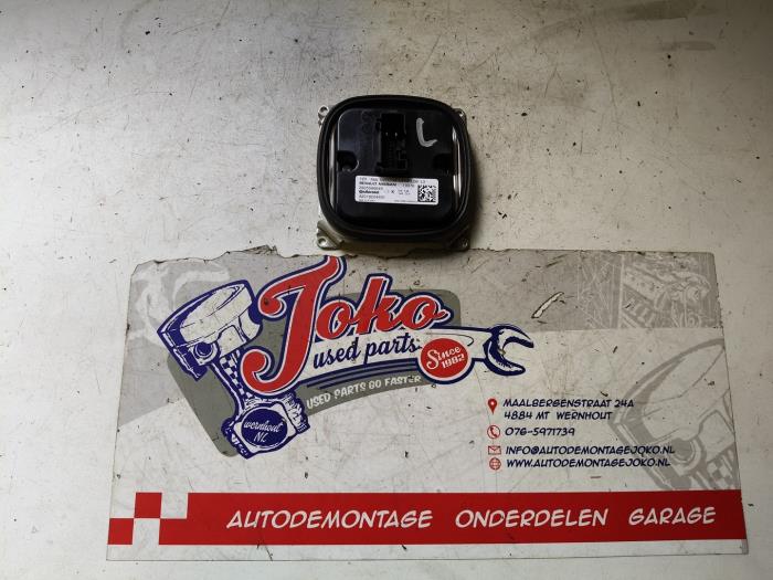 Gebruikte Xenon module Renault Kadjar (RFEH) 1.5 Blue dCi Prijs op aanvraag aangeboden door Autodemontage Joko B.V.