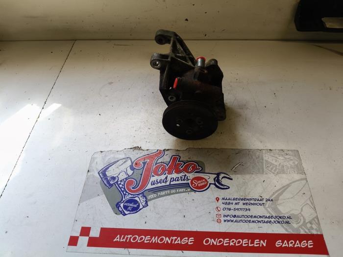 Gebruikte Servopomp Volkswagen Golf III Cabrio Restyling (1E7) 2.0 Prijs op aanvraag aangeboden door Autodemontage Joko B.V.