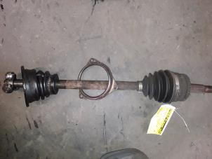 Gebruikte Homokineetas links-voor Volvo S40 (VS) 1.8 16V Prijs op aanvraag aangeboden door Autodemontage Joko B.V.