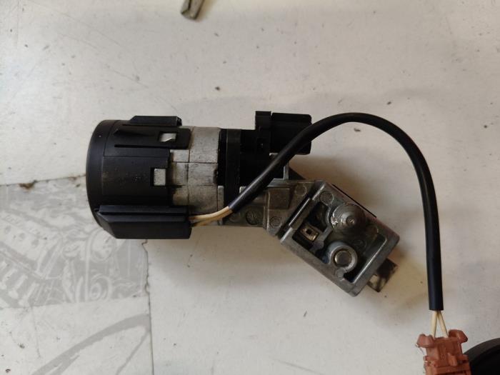 Computer Body Control van een Peugeot 307 (3A/C/D) 1.6 16V 2007