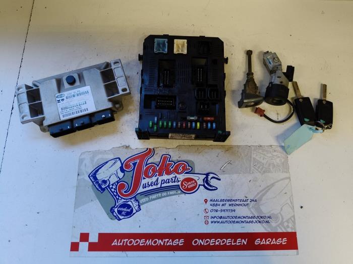 Gebruikte Bodycontrol Module Peugeot 407 (6D) 1.8 16V Prijs op aanvraag aangeboden door Autodemontage Joko B.V.