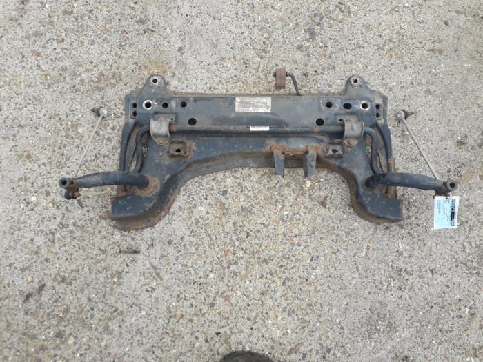 Gebruikte Subframe Ford Fiesta 5 (JD/JH) 1.25 16V Prijs op aanvraag aangeboden door Autodemontage Joko B.V.