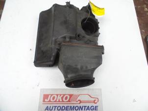 Gebruikte Luchtfilterhuis Renault Megane (BA) 1.6 16V Prijs op aanvraag aangeboden door Autodemontage Joko B.V.