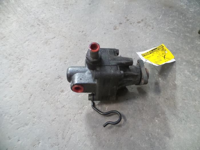 Gebruikte Servopomp Audi A4 (B5) 1.6 Prijs op aanvraag aangeboden door Autodemontage Joko B.V.