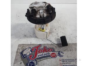 Gebruikte Tank element Pomp Renault Clio II (BB/CB) 1.2 Prijs op aanvraag aangeboden door Autodemontage Joko B.V.