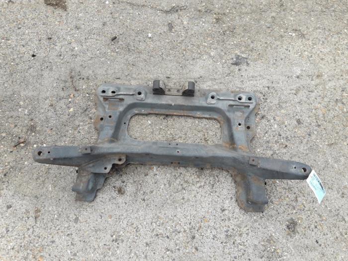 Gebruikte Subframe Citroen Xsara Picasso (CH) 2.0 HDi 90 Prijs op aanvraag aangeboden door Autodemontage Joko B.V.