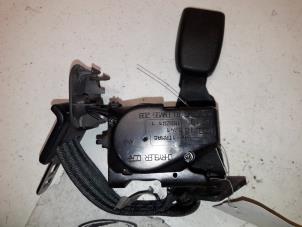 Gebruikte Veiligheidsgordel midden-achter Chrysler Neon II 2.0 16V LE,SE,CS,Sport Prijs op aanvraag aangeboden door Autodemontage Joko B.V.