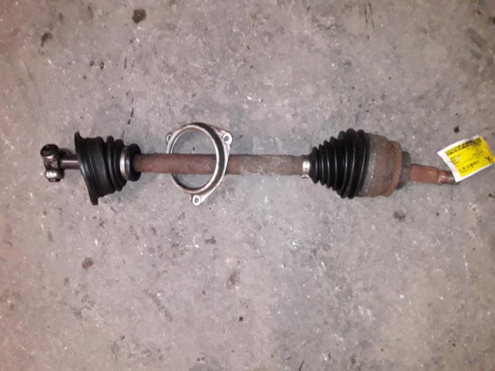 Gebruikte Steekas links-voor Renault Megane (BA) 1.9dTi RN Prijs op aanvraag aangeboden door Autodemontage Joko B.V.