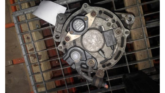 Gebruikte Dynamo Volkswagen Golf I Cabrio (155) 1.8 i Kat. Prijs op aanvraag aangeboden door Autodemontage Joko B.V.