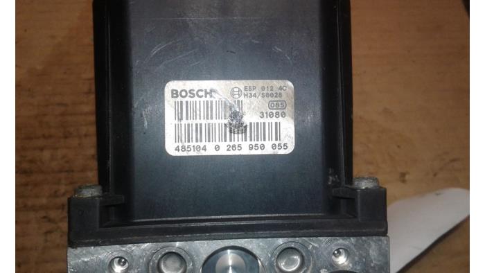 Gebruikte ABS Pomp Volkswagen Passat Variant (3B6) 1.9 TDI 130 Prijs op aanvraag aangeboden door Autodemontage Joko B.V.