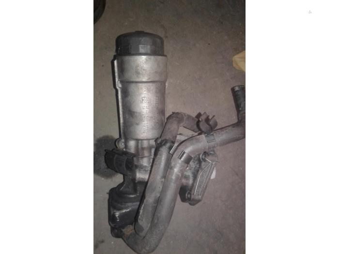 Gebruikte Oliefilterhuis Volkswagen Golf IV (1J1) 1.9 SDI Prijs op aanvraag aangeboden door Autodemontage Joko B.V.