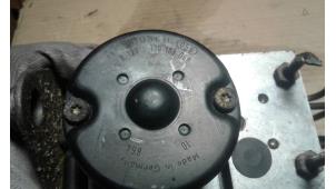 Gebruikte ABS Pomp Mercedes C (W202) 2.2 C-220 CDI 16V Prijs op aanvraag aangeboden door Autodemontage Joko B.V.