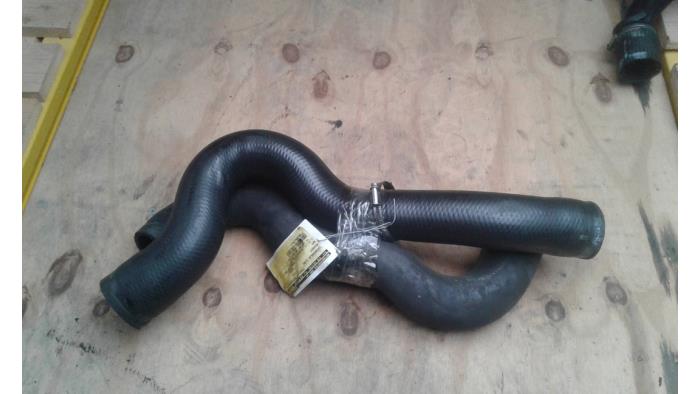 Intercooler Slang van een Peugeot 607 (9D/U) 2.0 HDi FAP 2001