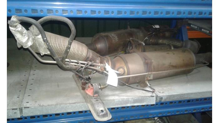 Gebruikte Roetfilter Peugeot 407 (6D) 2.0 HDiF 16V Prijs op aanvraag aangeboden door Autodemontage Joko B.V.