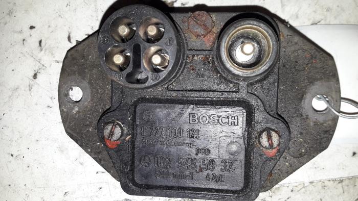 Gebruikte Module ontsteking Mercedes 190 (W201) 2.0 E Prijs op aanvraag aangeboden door Autodemontage Joko B.V.