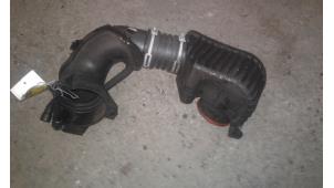 Gebruikte Intercooler Buis Mercedes C Sportcoupé (C203) 1.8 C-200K 16V Prijs op aanvraag aangeboden door Autodemontage Joko B.V.