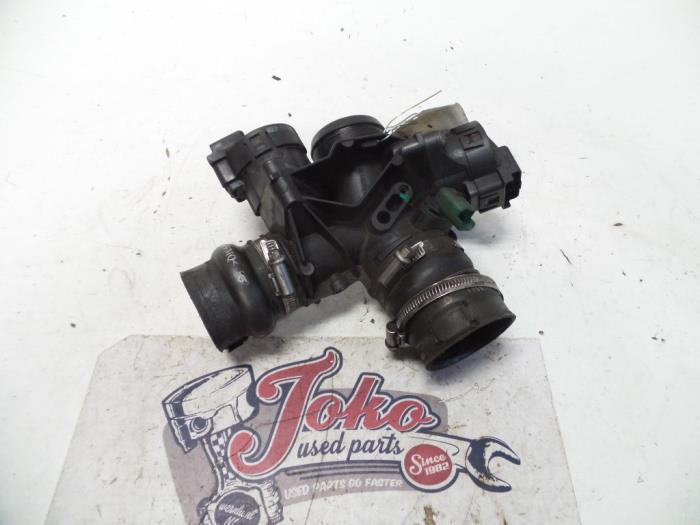 Gebruikte Gasklephuis Citroen C5 II Break (RE) 1.6 HDiF 16V Prijs op aanvraag aangeboden door Autodemontage Joko B.V.