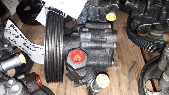 Gebruikte Pomp Servo Peugeot 607 (9D/U) 2.2 HDi 16V FAP Prijs op aanvraag aangeboden door Autodemontage Joko B.V.