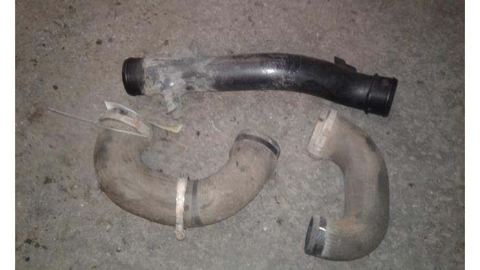 Gebruikte Intercooler Slang Opel Vectra C 2.2 DTI 16V Prijs op aanvraag aangeboden door Autodemontage Joko B.V.