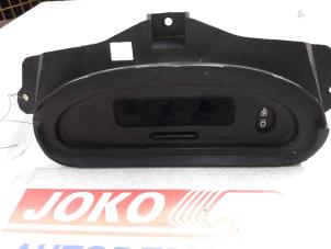 Gebruikte Display Interieur Renault Scénic I (JA) 1.9 dTi Prijs op aanvraag aangeboden door Autodemontage Joko B.V.