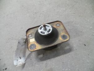 Gebruikte Motorrubber Chevrolet Tacuma 2.0 16V Prijs op aanvraag aangeboden door Autodemontage Joko B.V.