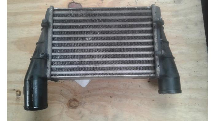 Gebruikte Intercooler Volkswagen Passat Variant (3B5) 1.8 T 20V Prijs op aanvraag aangeboden door Autodemontage Joko B.V.