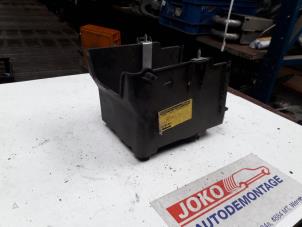 Gebruikte Accubak Ford Fiesta 6 (JA8) 1.25 16V Van Prijs op aanvraag aangeboden door Autodemontage Joko B.V.