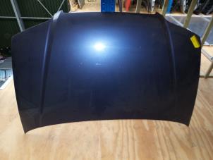 Gebruikte Motorkap Hyundai Trajet 2.0 CRDi 16V Prijs op aanvraag aangeboden door Autodemontage Joko B.V.