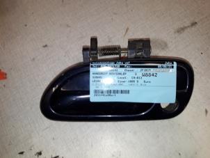 Gebruikte Achterklep Handgreep Subaru Legacy Wagon (BG) 2.0i LX 16V 4x4 Prijs op aanvraag aangeboden door Autodemontage Joko B.V.