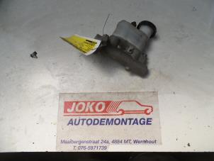 Gebruikte Hoofdremcilinder Nissan Primera (P11) 2.0 16V Prijs op aanvraag aangeboden door Autodemontage Joko B.V.