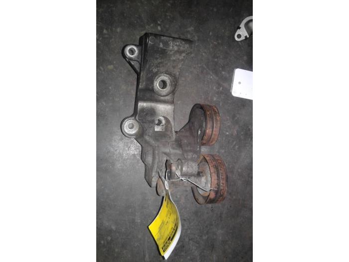 Gebruikte Spanrol Multiriem Opel Astra G Caravan (F35) 1.7 DTI 16V Eco4 Prijs op aanvraag aangeboden door Autodemontage Joko B.V.