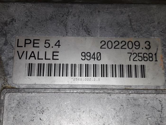 LPG Module van een Nissan Primera (P11) 2.0 16V 2000