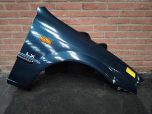 Gebruikte Spatbord rechts-voor Mazda 323 Fastbreak (BJ14) 2.0 DTiD 16V Prijs op aanvraag aangeboden door Autodemontage Joko B.V.