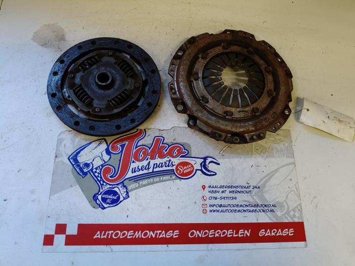 Gebruikte Koppelingsset (compleet) Opel Corsa D 1.0 Prijs op aanvraag aangeboden door Autodemontage Joko B.V.