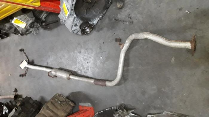 Gebruikte Uitlaat Middendemper Kia Pride (DA) 1.3i Prijs op aanvraag aangeboden door Autodemontage Joko B.V.