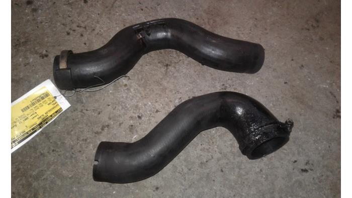 Gebruikte Intercooler Slang Opel Zafira (F75) 2.0 DTI 16V Prijs op aanvraag aangeboden door Autodemontage Joko B.V.