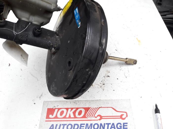 Gebruikte Rembooster Mercedes Vito (638.1/2) 2.3 110D Prijs op aanvraag aangeboden door Autodemontage Joko B.V.