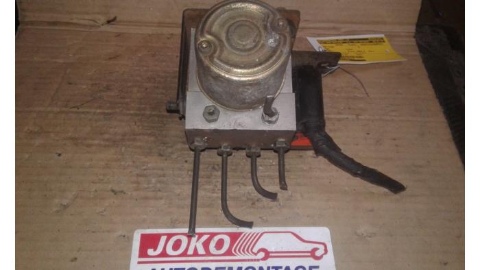Gebruikte ABS Pomp Kia Rio (DC22/24) 1.3 RS,LS Prijs op aanvraag aangeboden door Autodemontage Joko B.V.