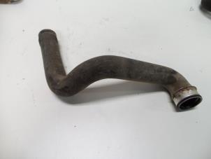 Gebruikte Intercooler Slang Opel Combo Tour (Corsa C) 1.3 CDTI 16V Prijs op aanvraag aangeboden door Autodemontage Joko B.V.