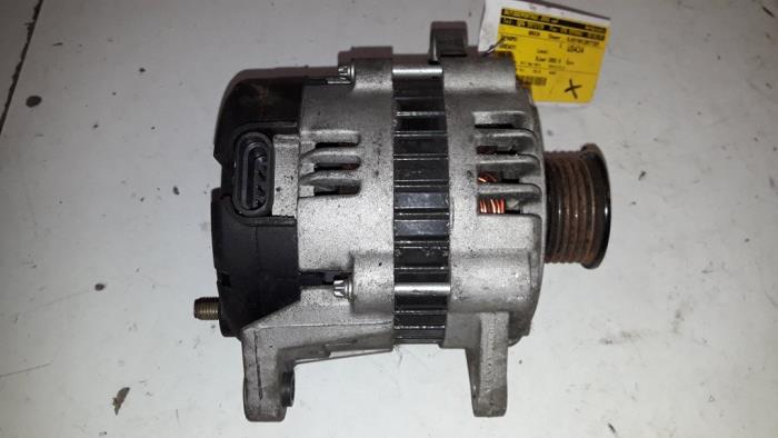 Dynamo van een Daewoo Kalos (SF48) 1.4 2003